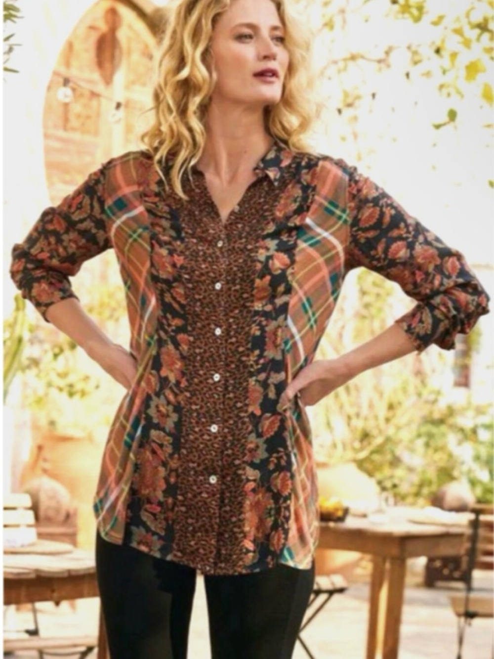 SOFT SURROUNDINGS Icon Print Mixed Button Down